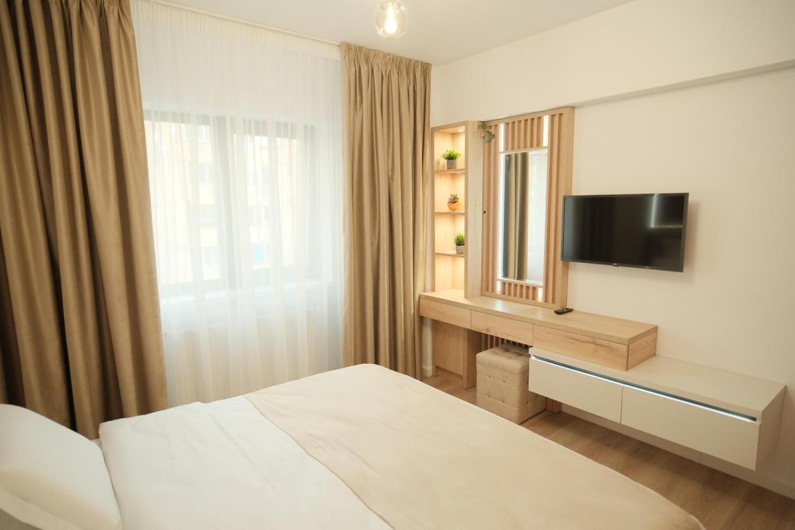 Green Studio Targu Neamt Ngoại thất bức ảnh
